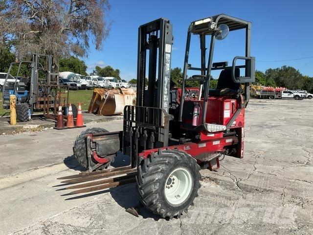 Moffett M5500 卡車載式堆高機