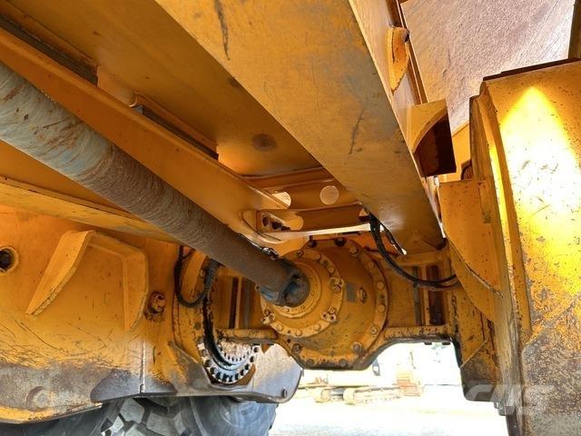 Moxy MT 41 鉸接式起吊車