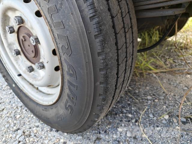 Nissan ATLAS 平板式/側卸式卡車