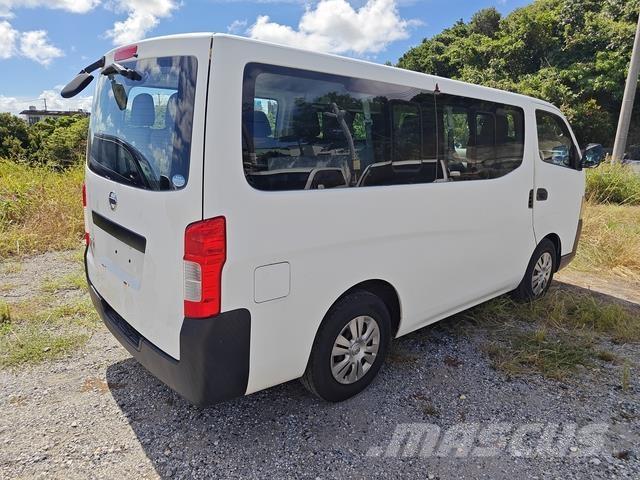 Nissan Caravan 迷你巴士