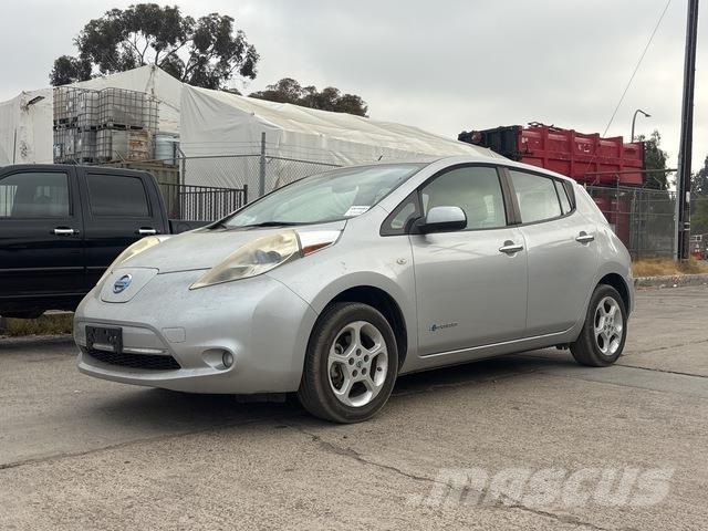 Nissan Leaf 汽車
