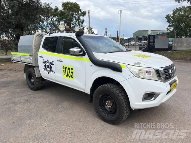 Nissan Navara 皮卡.傳統半斗卡車/側卸板