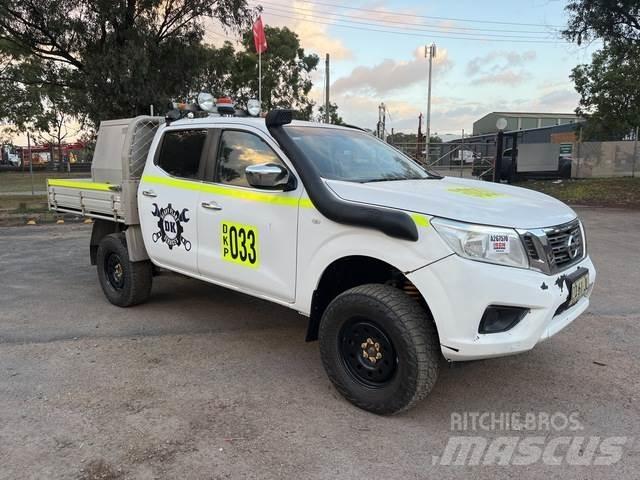 Nissan Navara 皮卡.傳統半斗卡車/側卸板