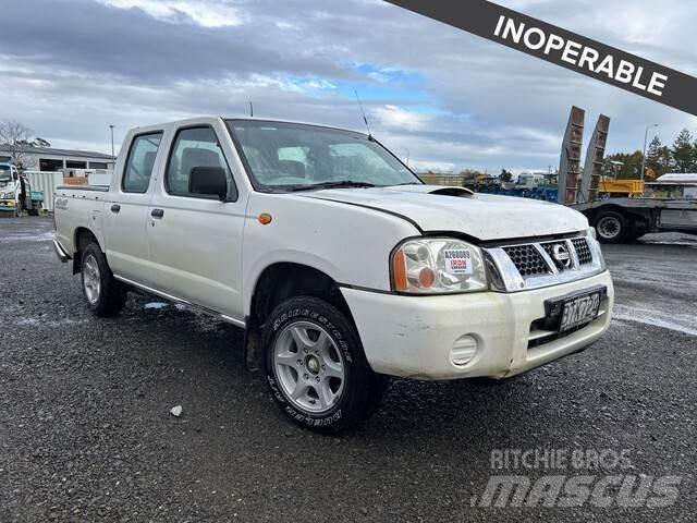 Nissan Navara 皮卡.傳統半斗卡車/側卸板