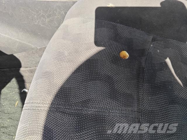 Nissan SYLPHY 汽車