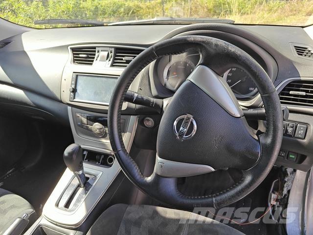 Nissan SYLPHY 汽車