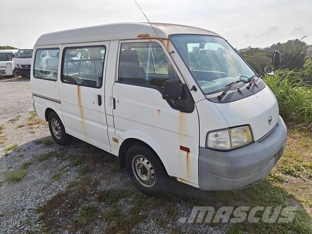 Nissan VANETTE 迷你巴士