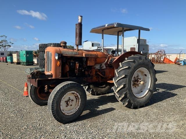 Nuffield DM4 曳引機