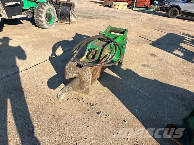 Okada ORV2500H 鐵鎚/碎石機