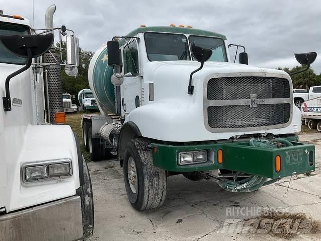 Oshkosh F2346 其他貨車
