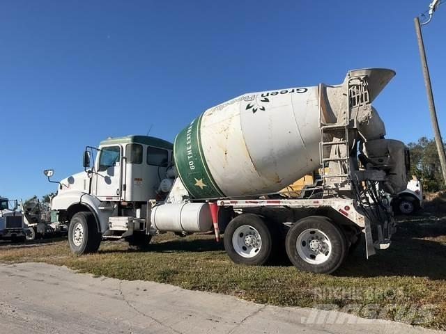 Oshkosh F2346 其他貨車