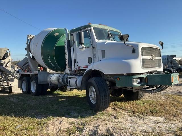 Oshkosh F2346 其他貨車