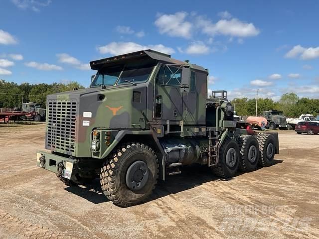 Oshkosh M1070 救援車