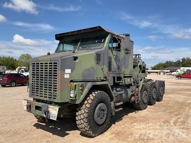 Oshkosh M1070 救援車