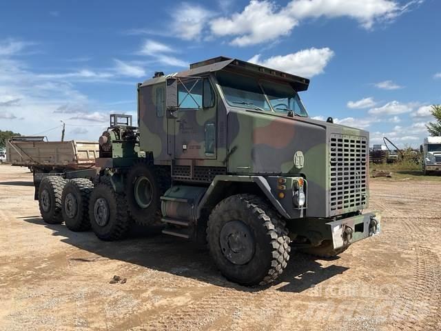 Oshkosh M1070 救援車