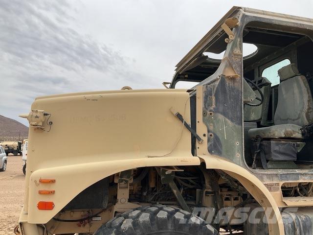 Oshkosh MTVR 貨箱式卡車