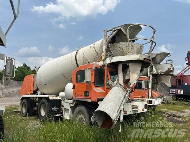 Oshkosh S2346 其他貨車