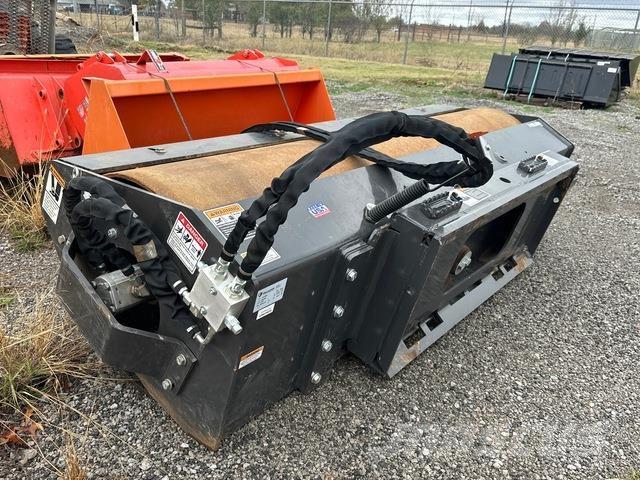 PALADIN VR84 拖式振動滾壓機