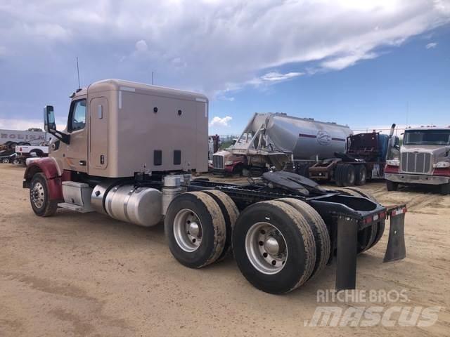 Peterbilt  曳引機組件
