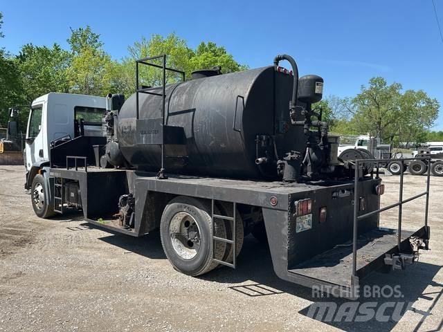 Peterbilt 220 其他貨車