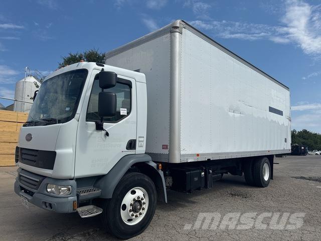 Peterbilt 220 貨箱式卡車