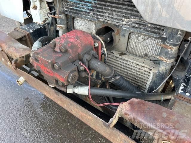 Peterbilt 320 垃圾車