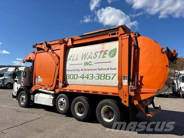 Peterbilt 320 垃圾車