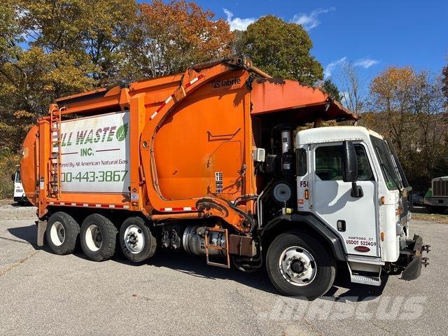 Peterbilt 320 垃圾車