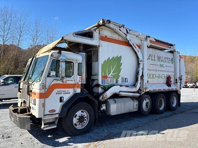 Peterbilt 320 垃圾車