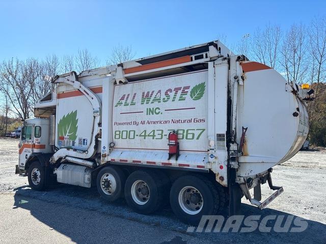 Peterbilt 320 垃圾車