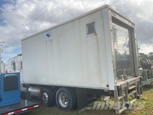 Peterbilt 330 溫控卡車