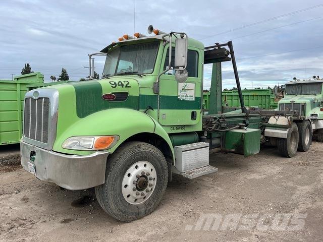 Peterbilt 330 吊鉤式起重車