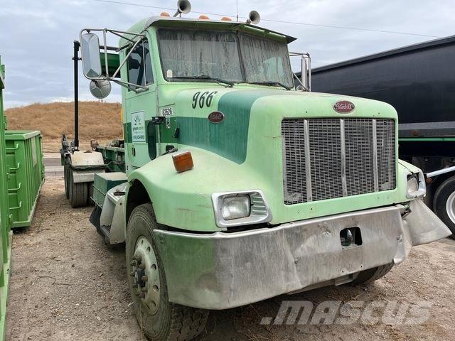 Peterbilt 330 吊鉤式起重車