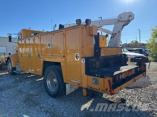 Peterbilt 330 都市/通用型車輛