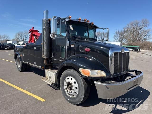 Peterbilt 335 救援車