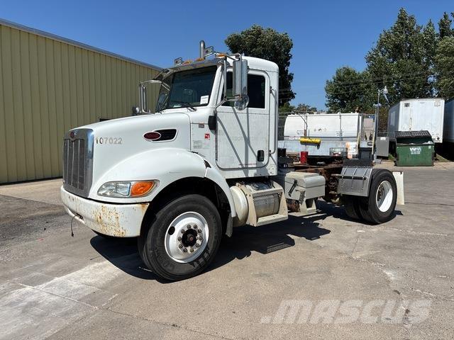 Peterbilt 335 曳引機組件