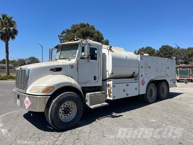 Peterbilt 335 運油車