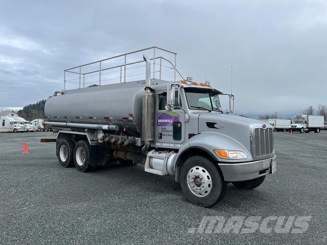 Peterbilt 335 運油車