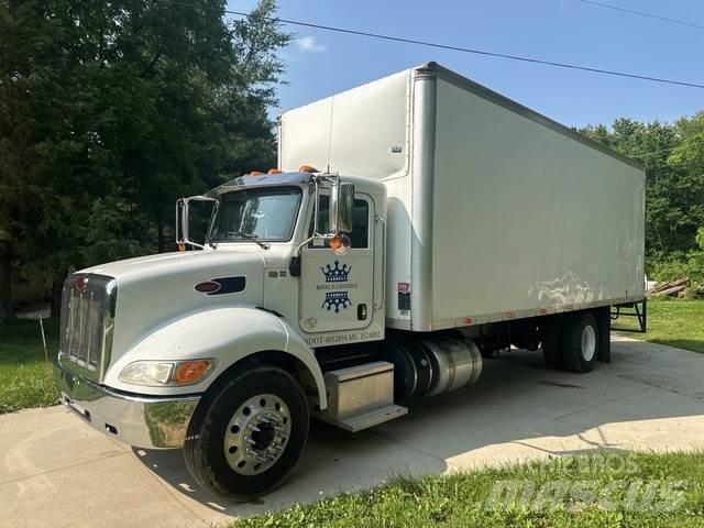 Peterbilt 337 貨箱式卡車
