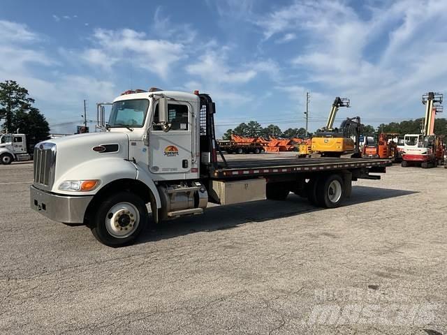 Peterbilt 337 救援車