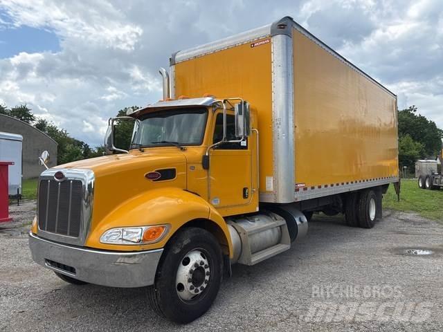 Peterbilt 337 貨箱式卡車
