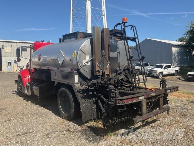 Peterbilt 337 混凝土車