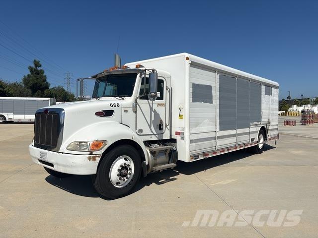 Peterbilt 337 飲料運輸卡車