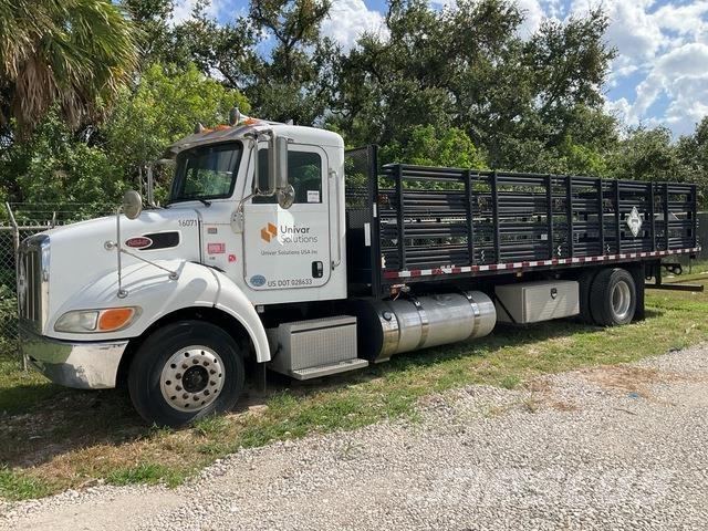 Peterbilt 337 平板式/側卸式卡車