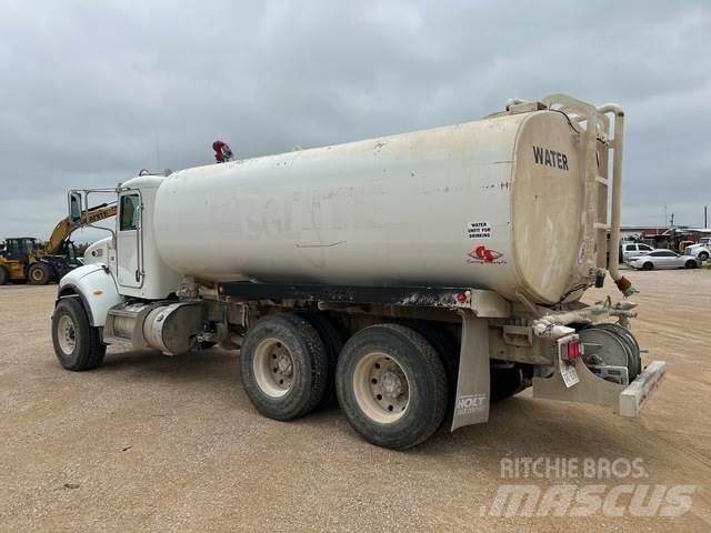 Peterbilt 348 水車