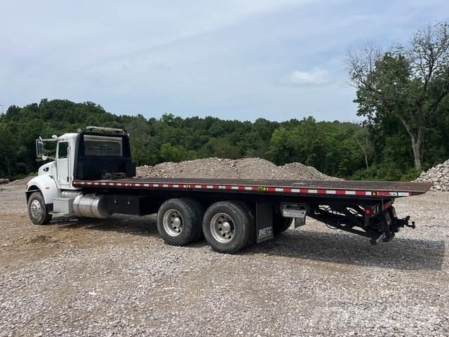 Peterbilt 348 救援車
