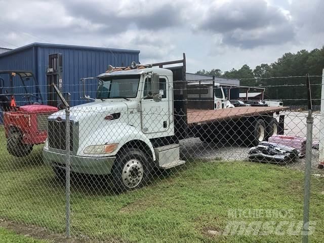 Peterbilt 348 平板式/側卸式卡車