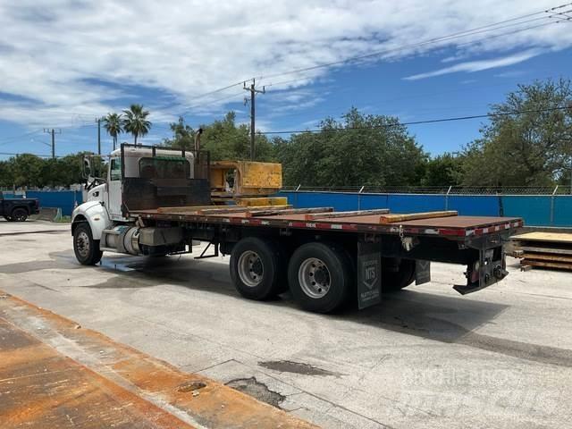 Peterbilt 348 平板式/側卸式卡車