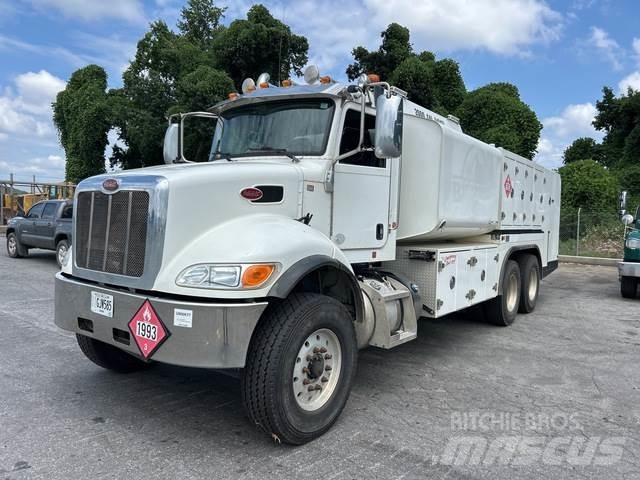 Peterbilt 348 運油車