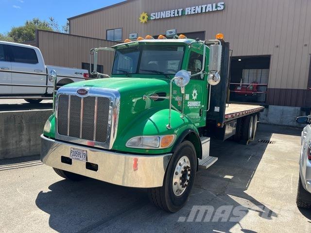 Peterbilt 348 平板式/側卸式卡車